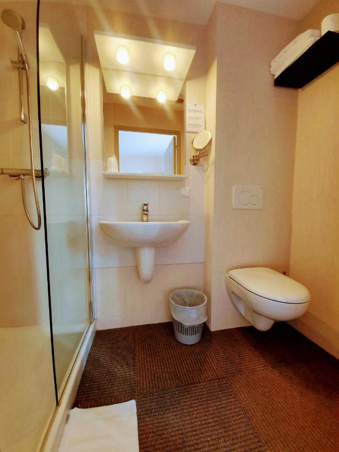 Le Toul' Broch Hotel Baden Eksteriør billede